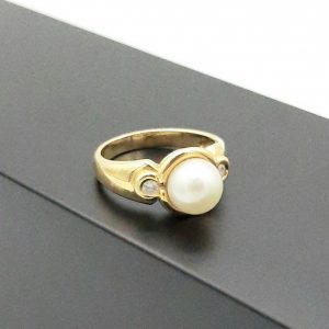 Bague Or Jaune 18K Perle & Diamants