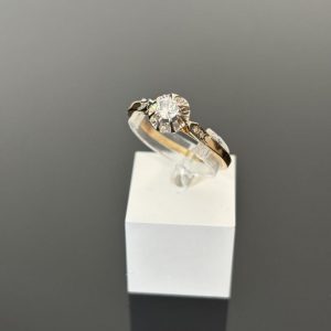 18840 bague or jaune et diamant 0,15 Ct