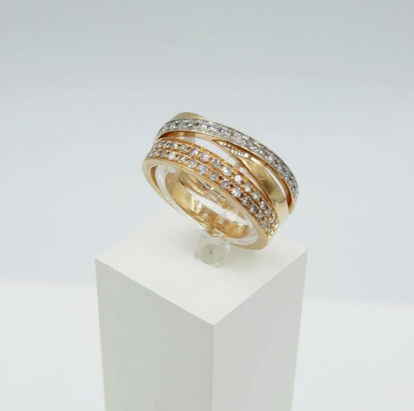 Bague 3 anneaux et diamants