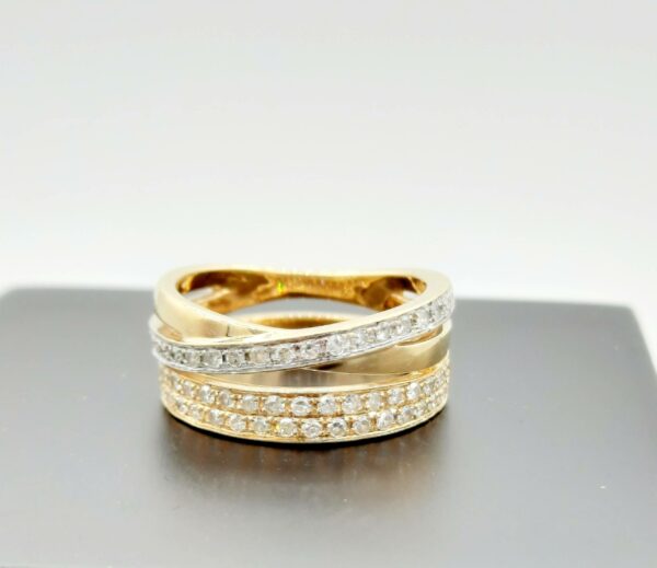 Bague 3 anneaux et diamants