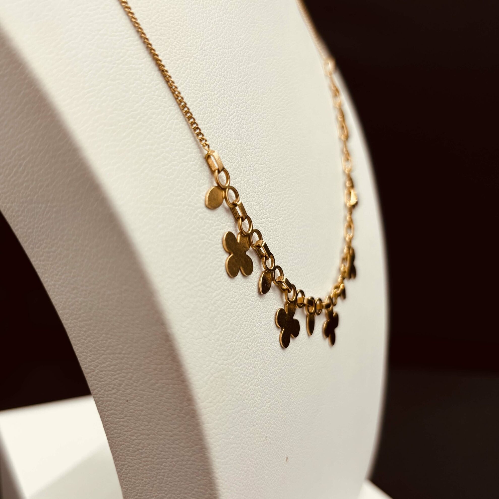 18863 collier maille trèfle 2 Collier trèfle maille gourmette