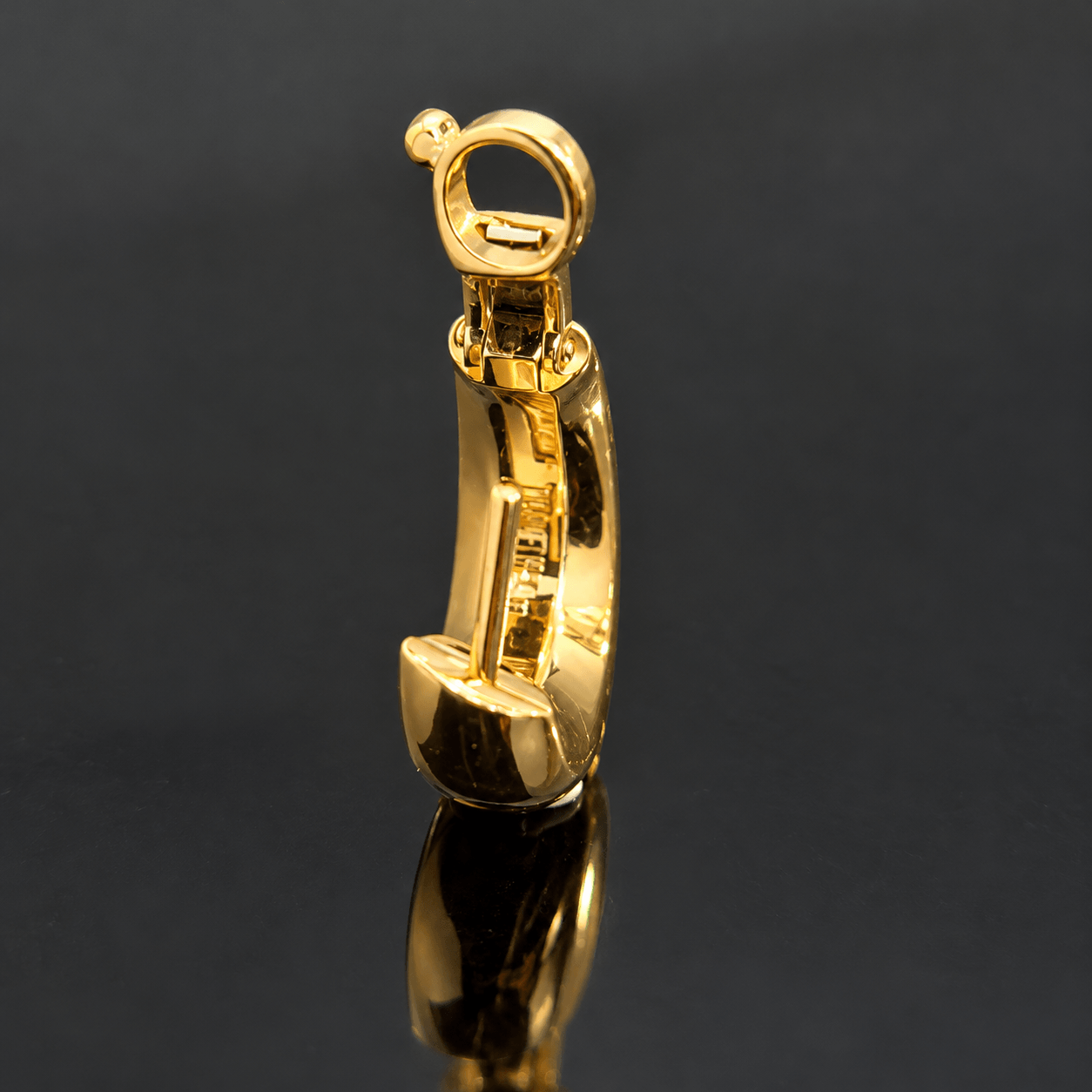 19052 Boucles D’Oreilles Créoles Or Jaune 18K 3 Boucles D'Oreilles Créoles Chaumet